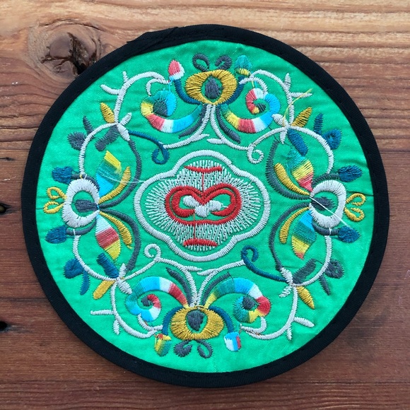 (3 for 20) Embroidered Asian Costars 🍵 - Picture 3 of 4